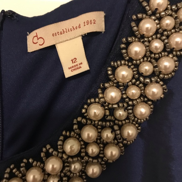 Knee length taffeta like material dress - Picture 2 of 2